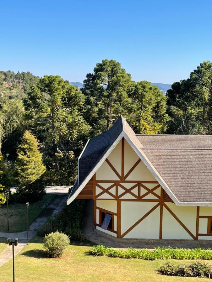 Apartamento No Quatre Saisons Com Cafe Da Manha Campos do Jordao Bagian luar foto